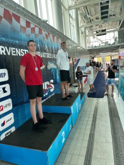 Filip Župan - zlato 200m slobodno ml. juniori