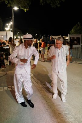 26 One Night in Havana Muraj Art & Sound