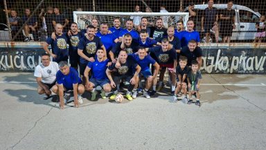 X Zajednička slika polufinalista .Varoš II i Zetovi Tinja
