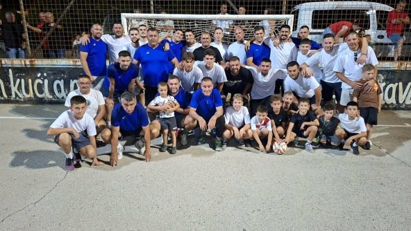 Zajednička slika finalista -Barkalja i Varoš II