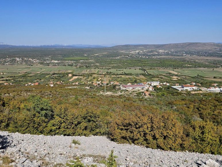 Panorama Vukšića Bulića i Lišana s pogledom s brda Gradina