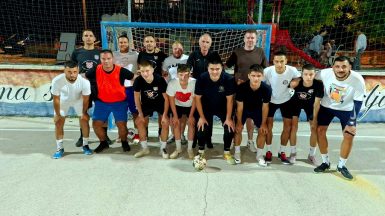 zajedenička slika ekipa za 3.mjesto -Popay i Drage