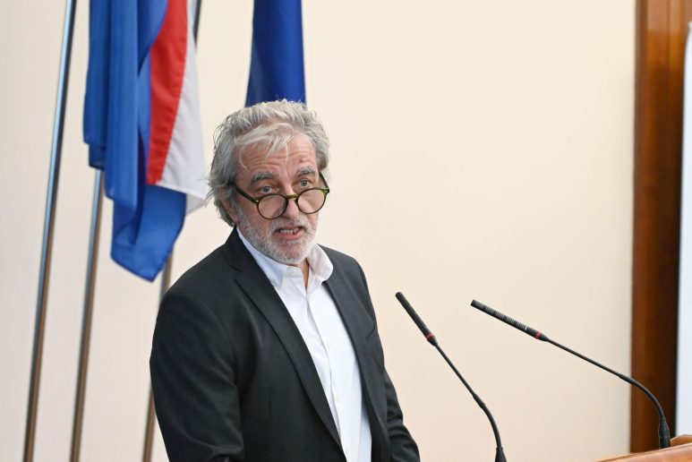 arbanasi simpozij (1) Serdjo Dokoza